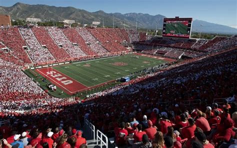 ncaaf daily lines|Live NCAAF Odds and Line Movement .